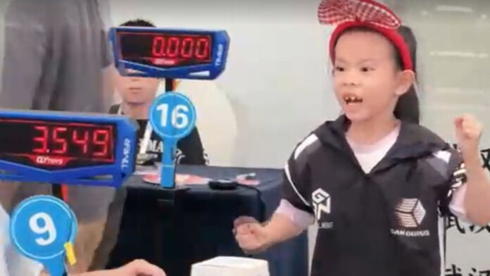 China 6-year-old girl solves Rubik's Cube in 4.27 seconds breaks world record China 6-year-old girl solves Rubik's Cube in 4.27 seconds breaks world record