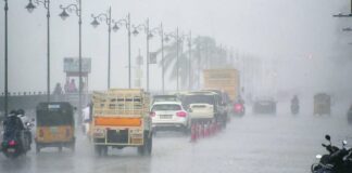 यूपी में आफत बनी बारिश, बहराइच में दीवार गिरने से महिला की मौत, 59 जिलों में भारी बरसात का अलर्ट disaster rain in UP, rain in Lucknow, alert in Sitapur, UP weather news
