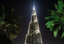 Burj Khalifa Cleaning: इतनी ऊंचाई पर कैसे होती है सफाई? तरीका जानकर रह जाएंगे हैरान Burj Khalifa