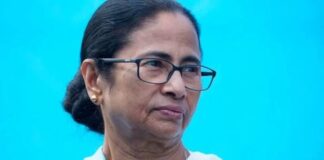 तृणमूल कांग्रेस में घमासान के बीच EC का बड़ा फैसला, दोनों गुटों को मिले नए नाम और चुनाव चिह्न Mamata Banerjee