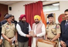 पंजाब पुलिस सीमा पार जाकर गैंगस्टरों का पीछा कर उन्हें कानून के कटघरे में ला रही है- मुख्यमंत्री भगवंत सिंह मान Bhagwant Singh Mann