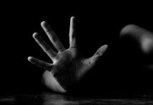 घर में पड़ी रही बूढ़ी मां की लाश, अंतिम संस्कार के खर्च और जायदाद के लिए आपस में भिड़ गईं सगी बहनें Uttar Pradesh Crime