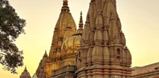 विश्वभूषण मिश्र की काशी विश्वनाथ मंदिर से विदाई, UPSSSC में बने उपसचिव kashi vishwanath temple