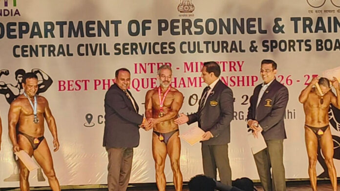 एयर कस्टम्स अधीक्षक अशोक कुमार ने इंटर-मिनिस्ट्री बेस्ट फिजिक टूर्नामेंट में जीता गोल्ड