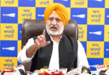 अकाली लीडरशिप को पंजाब और सिख मुद्दों पर अपने बदलते स्टैंड पर जवाब देना चाहिए: बलतेज पन्नू