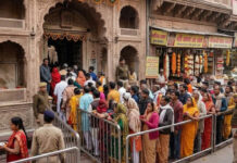 बांकेबिहारी मंदिर में VIP दर्शन की बदली व्यवस्था: गेट नंबर 4 से एंट्री और 1 से होगा निकास, नई गाइडलाइन लागू