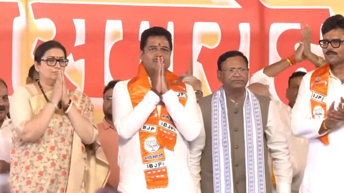 यूपी में सपा को बड़ा झटका, राकेश प्रताप सिंह समेत तीन बागी विधायक भाजपा में हुए शामिल