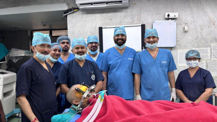 कंपन से कांपती जिंदगी को मिला सुकून का नया रास्ता, RML में पहली बार ‘ब्रेन पेसमेकर’ सर्जरी सफल