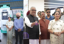 प्रदूषण पर दिल्ली का ‘डबल अटैक’ सड़कों पर उतरीं 150 नई इलेक्ट्रिक बसें