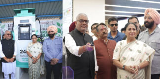 प्रदूषण पर दिल्ली का ‘डबल अटैक’ सड़कों पर उतरीं 150 नई इलेक्ट्रिक बसें
