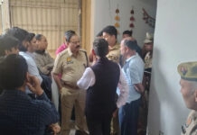 23वीं मंजिल से मौत की छलांग! पूजा के फूल तोड़ने गए पिता-पुत्र की दर्दनाक मौत, परिवार में मचा कोहराम