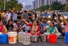 गुरुग्राम में बिजली-पानी के संकट से हाहाकार: सड़कों पर उतरे लोग
