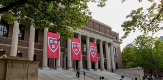 दिल्ली प्रदर्शन पर Harvard आमने-सामने,एक ग्रुप ने पुलिस को घेरा, दूसरे ने कहा- यूं बदनाम न करो