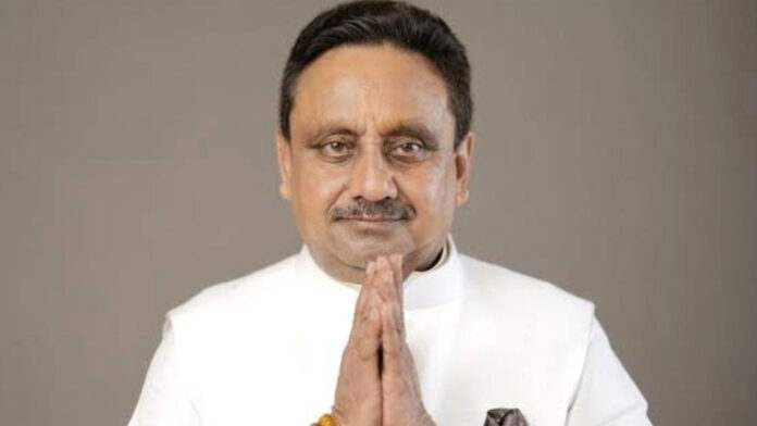 174 जिंदगियां बचाने वाले कैप्टन स्मित मच्छार को ‘सर्वोत्तम जीवन रक्षा पदक’ देने की मांग