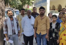बादल ठाकुर की मौत के 5 दिन बाद भी गिरफ्तारी नहीं: एसएसपी कार्यालय पर परिजनों का छलका दर्द