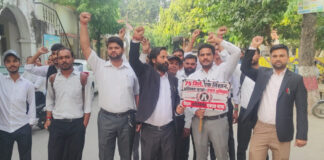 मुजफ्फरनगर में अधिवक्ताओं ने निकाली पैदल एकता यात्रा, सुरक्षा और सम्मान के लिए बुलंद की आवाज