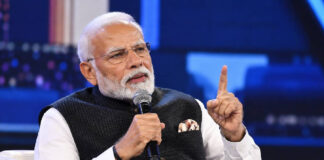 मोदी का कांग्रेस पर तीखा हमला: दुनिया बदल रही है, पर कुछ लोग देश में अव्यवस्था चाहते हैं
