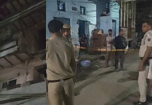 वेलकम में हादसे का कहर! मकान का छज्जा गिरा, बच्ची घायल