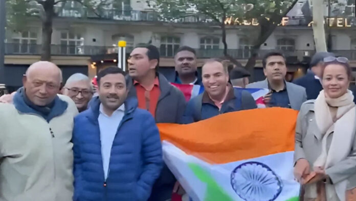लंदन में CJP के प्रदर्शन का विरोध, पीएम मोदी के समर्थन में उतरे भारतीय