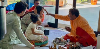 सात समंदर पार भी परंपराओं से जुड़ी हैं प्रियंका चोपड़ा, निक और बेटी मालती संग किया हवन और कन्या पूजन
