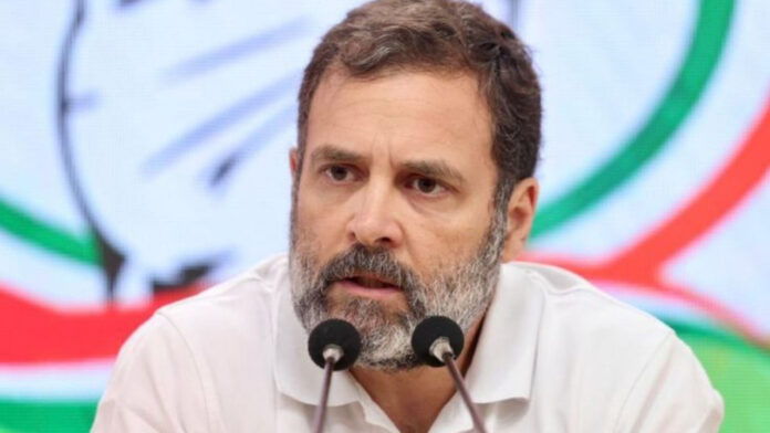 जंतर-मंतर पर तिरंगा लहराने वालों की गिरफ्तारी पर भड़के राहुल गांधी, बोले- जंतर-मंतर जनता का है, वापस लेकर रहेंगे