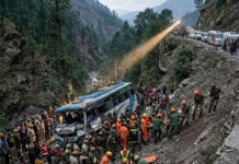 जम्मू-कश्मीर, उधमपुर में बस खाई में पलटी, 2 लोगों की मौत,15 जख्मी