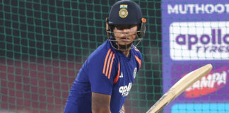 'अपनी जगह पर बैठे रहें', चौथे टी-20 से पहले वैभव सूर्यवंशी के पोस्ट ने बढ़ाया सस्पेंस, क्या प्लेइंग XI में मिलेगी जगह?
